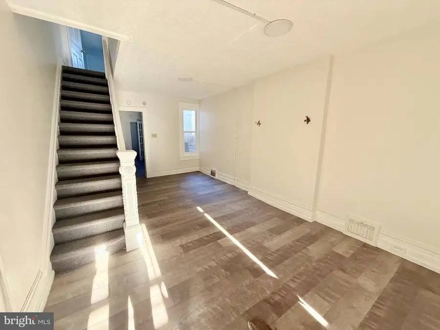 719 N 12th St, Reading, PA 19604 - #2