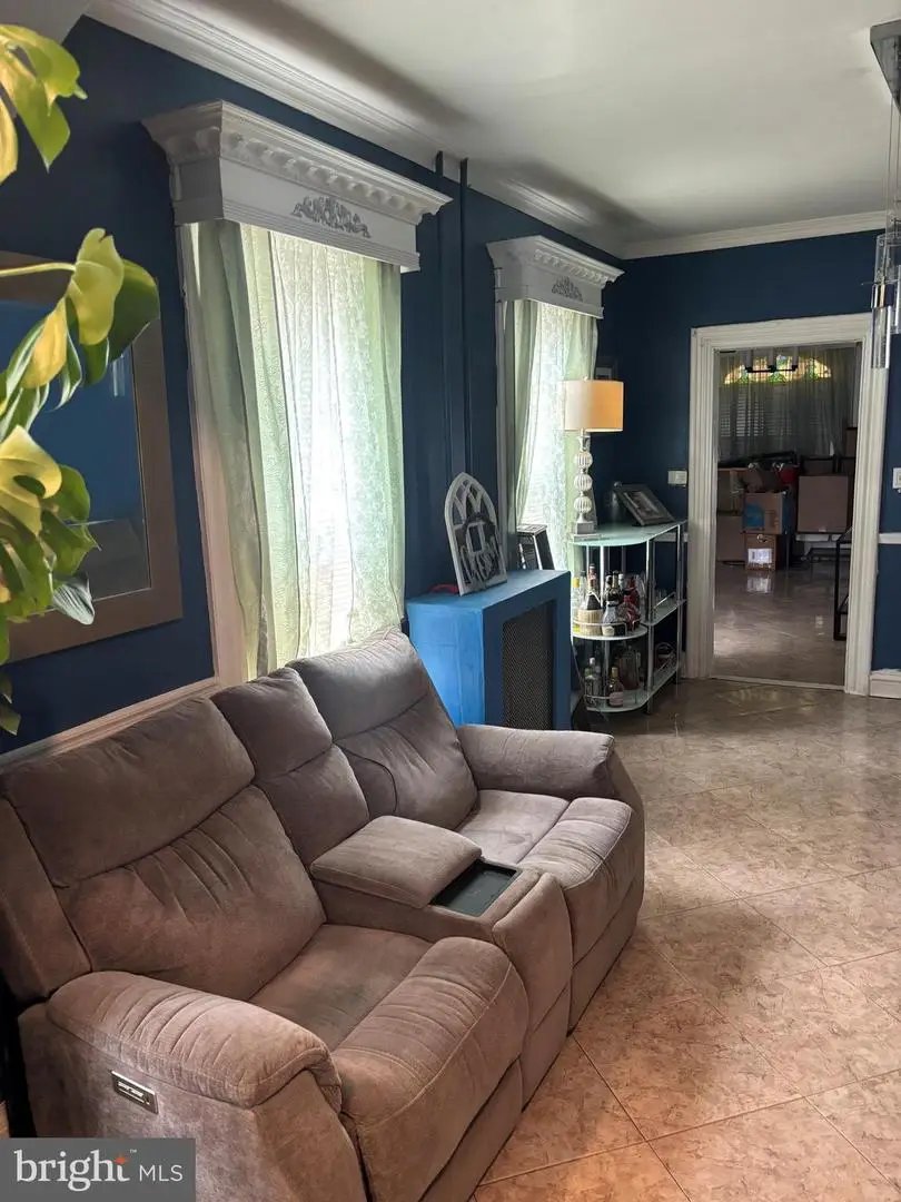 331 S 7th St, Reading, PA 19602 - #3