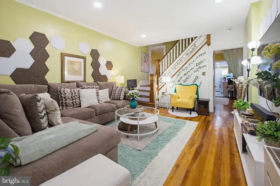 561 S 15th St, Reading, PA 19602 - #3