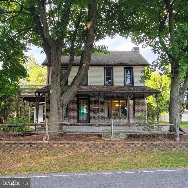 1539 Fairview Dr, LEESPORT, PA 19533
