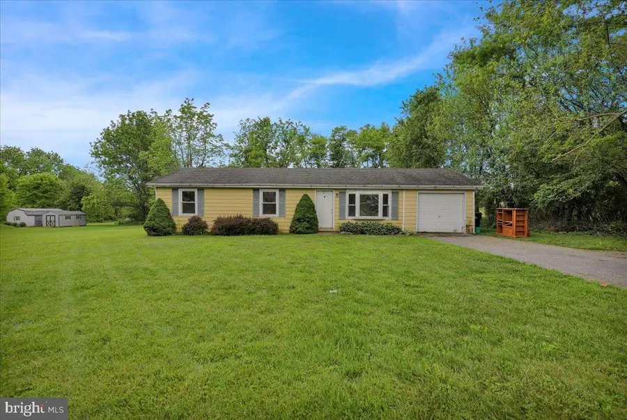 1068 Stouchsburg Rd, Richland, PA 17087 - #2