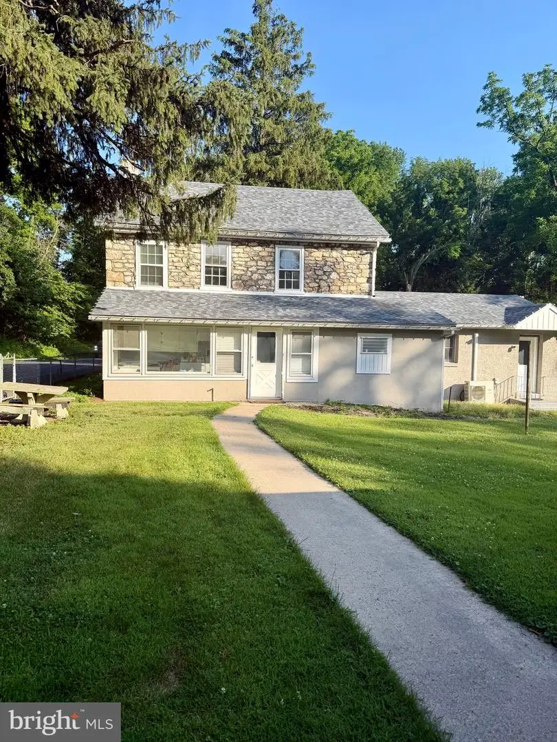 2800 River Rd, Reading, PA 19605 - #1