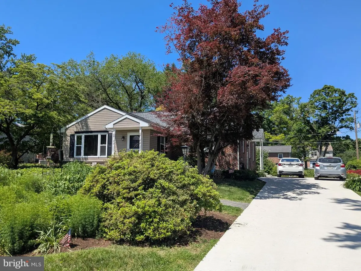41 W College Ave, Wernersville, PA 19565 - #1