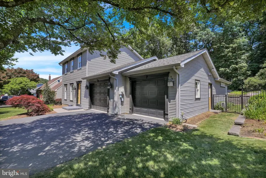 313 Parkview Rd, Reading, PA 19606 - #3