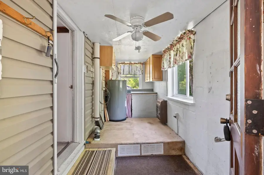 30 Perry St, Birdsboro, PA 19508 - #2