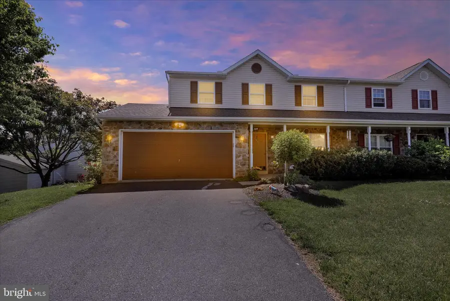 1032 Amity Cir, Reading, PA 19605 - #2