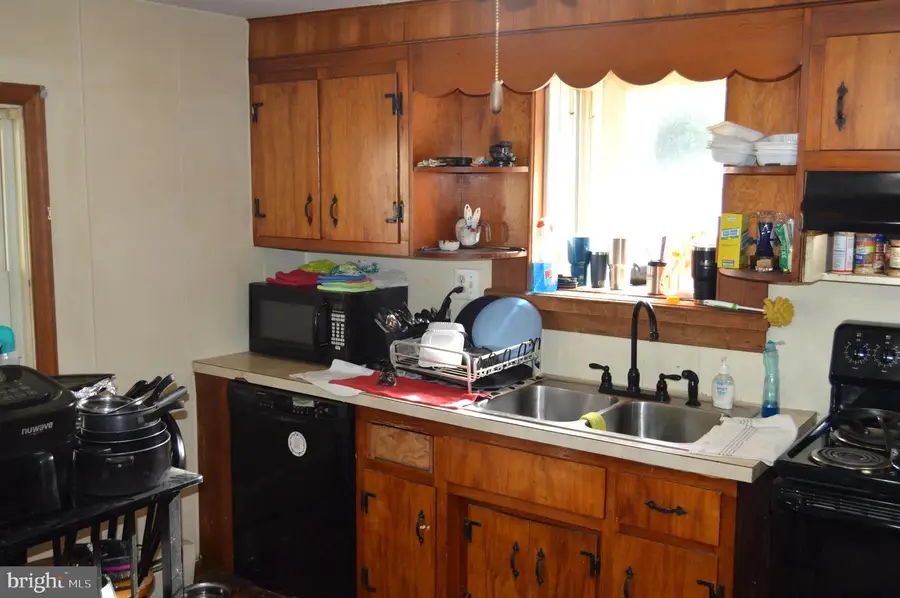 46 Mountain Spring Rd, Blandon, PA 19510 - #2