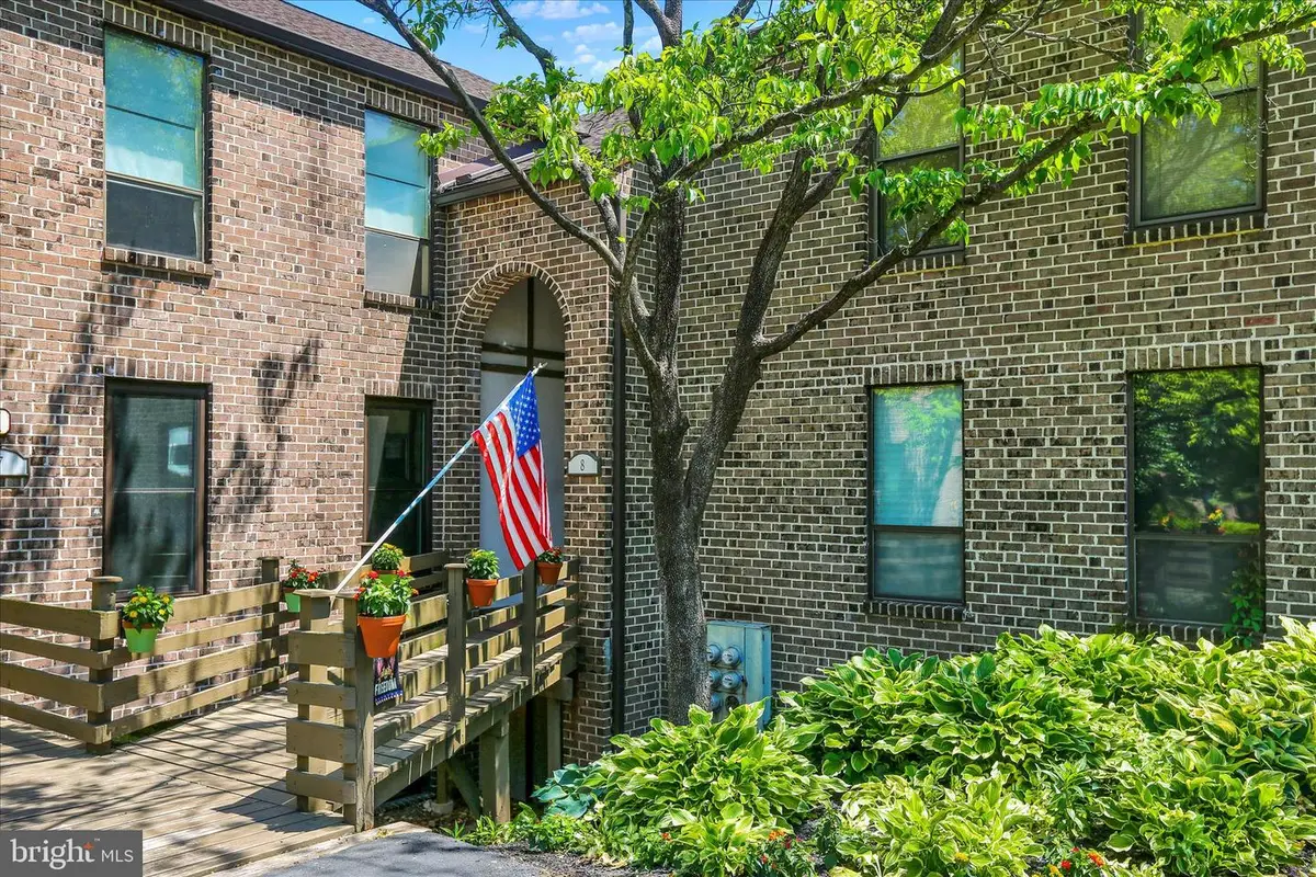 8-a Fairway Rd, Reading, PA 19607 - #1