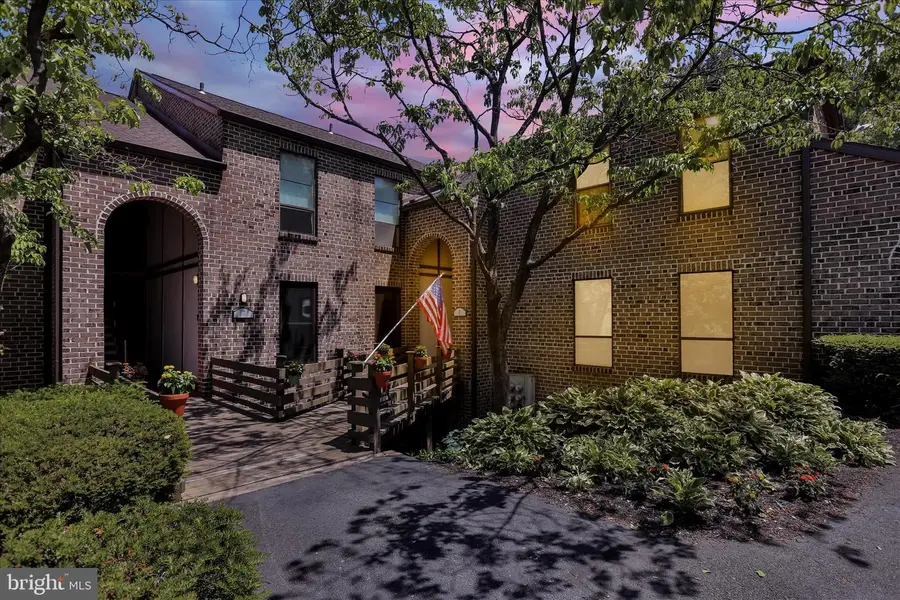 8-a Fairway Rd, Reading, PA 19607 - #3