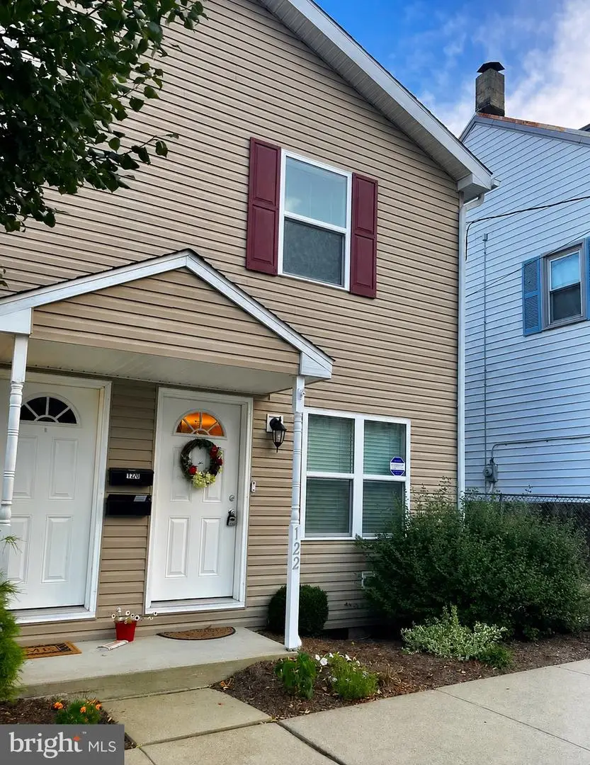 122 Belvedere Ave, Reading, PA 19611 - #1