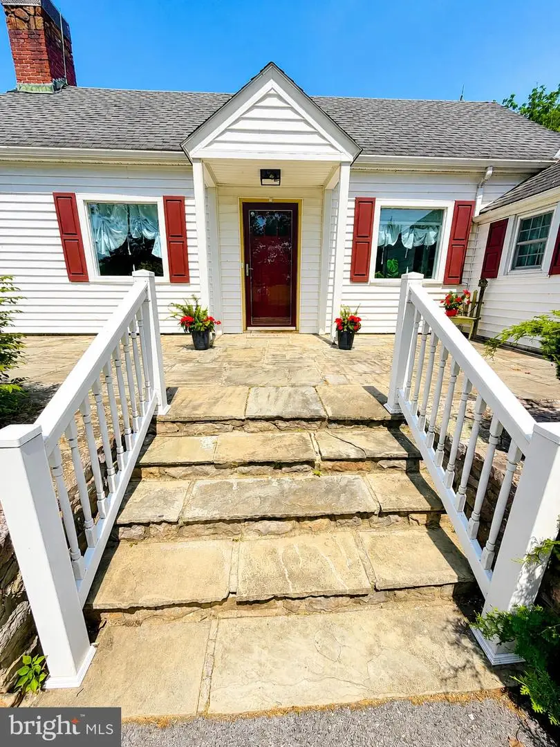 2837 W Philadelphia Ave Nw, Oley, PA 19547 - #2