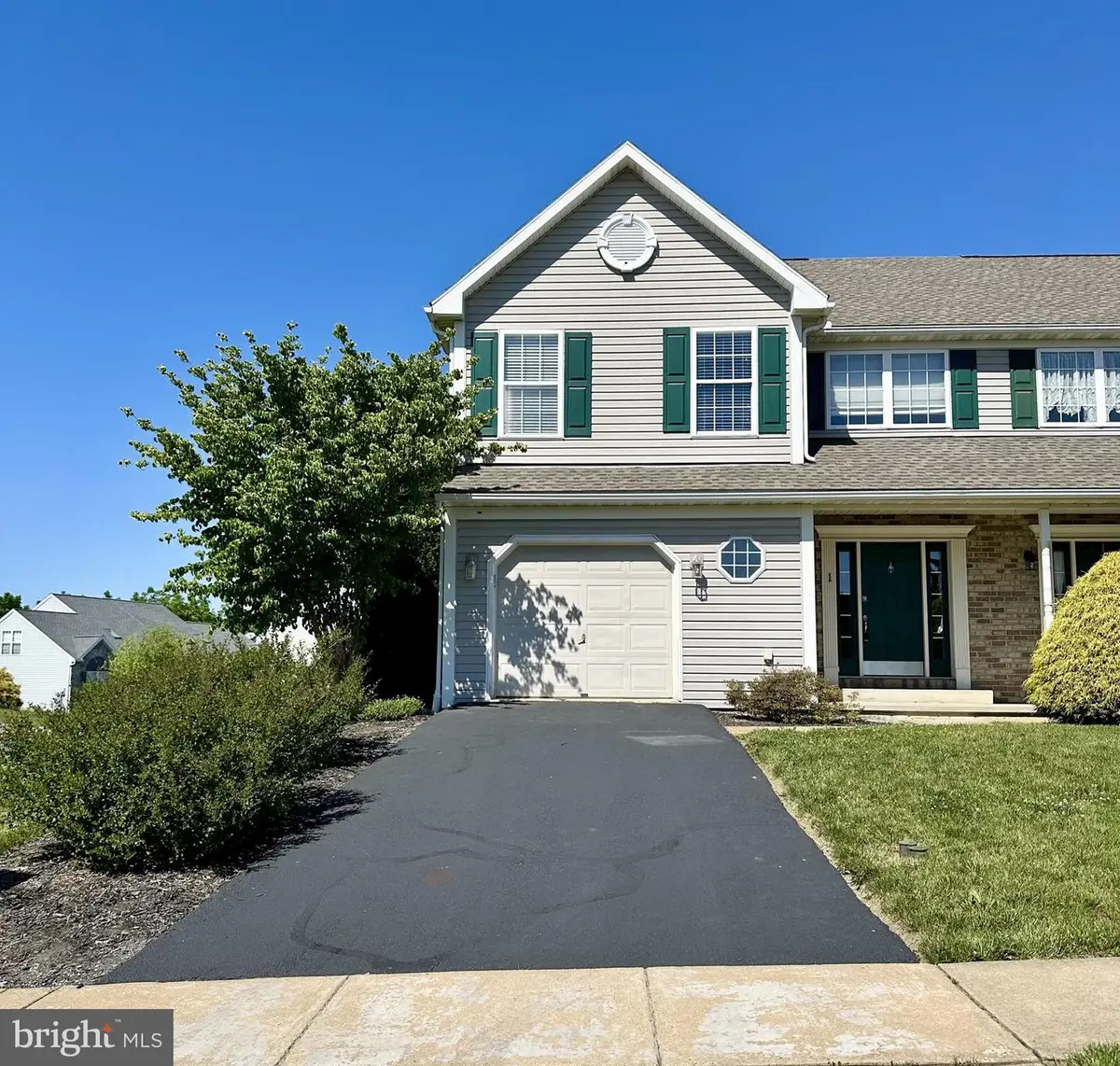 1 Ontario Dr, Reading, PA 19608 - #1