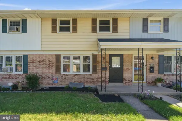 121 Pennbrook Av, ROBESONIA, PA 19551