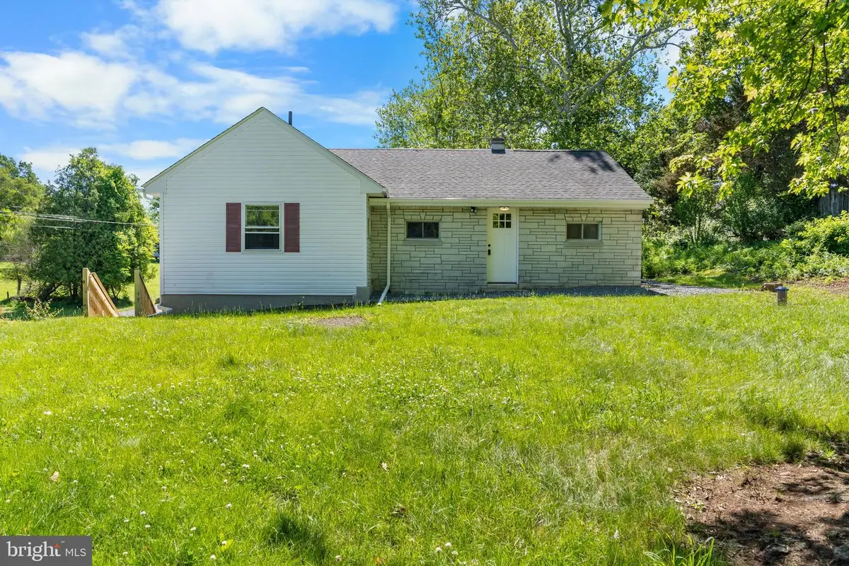41 Stonetown Rd, Birdsboro, PA 19508 - #1