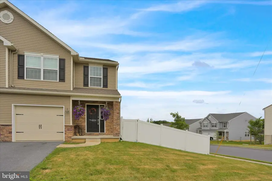 4884 Mount Vernon St, Temple, PA 19560 - #2