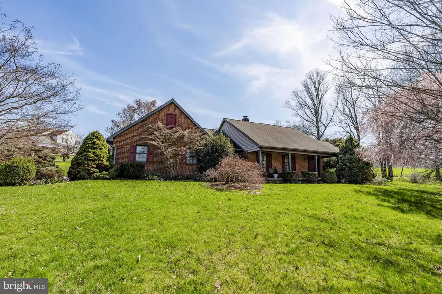 712 Vinemont Rd, Reinholds, PA 17569 - #2