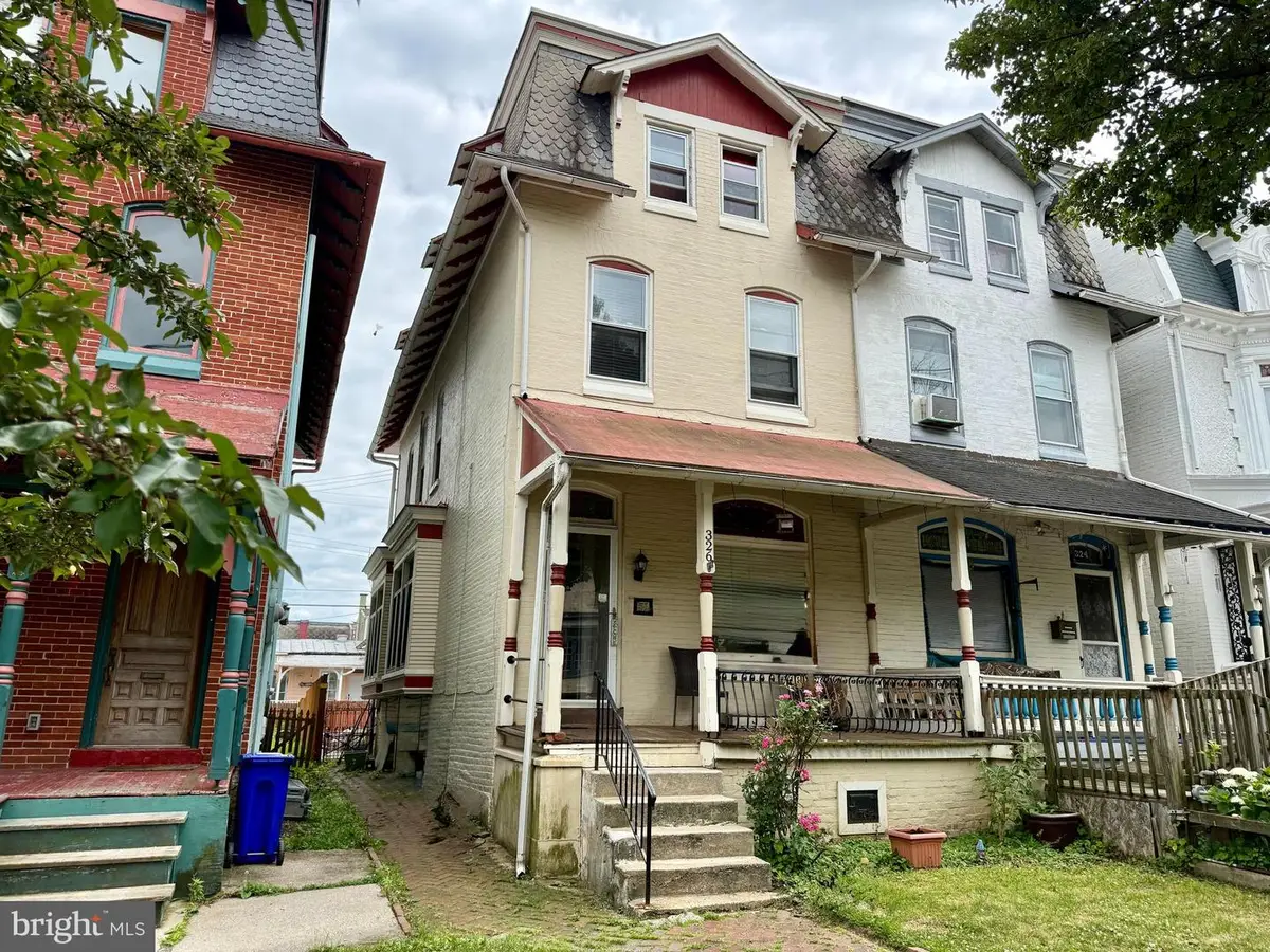 326 Windsor St, Reading, PA 19601 - #1