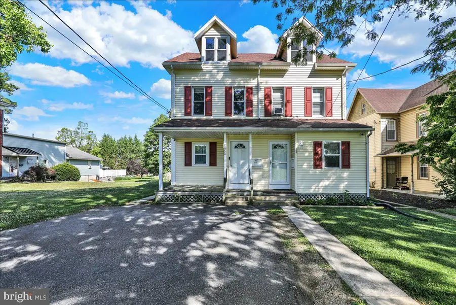 225 N Church St, Robesonia, PA 19551 - #2