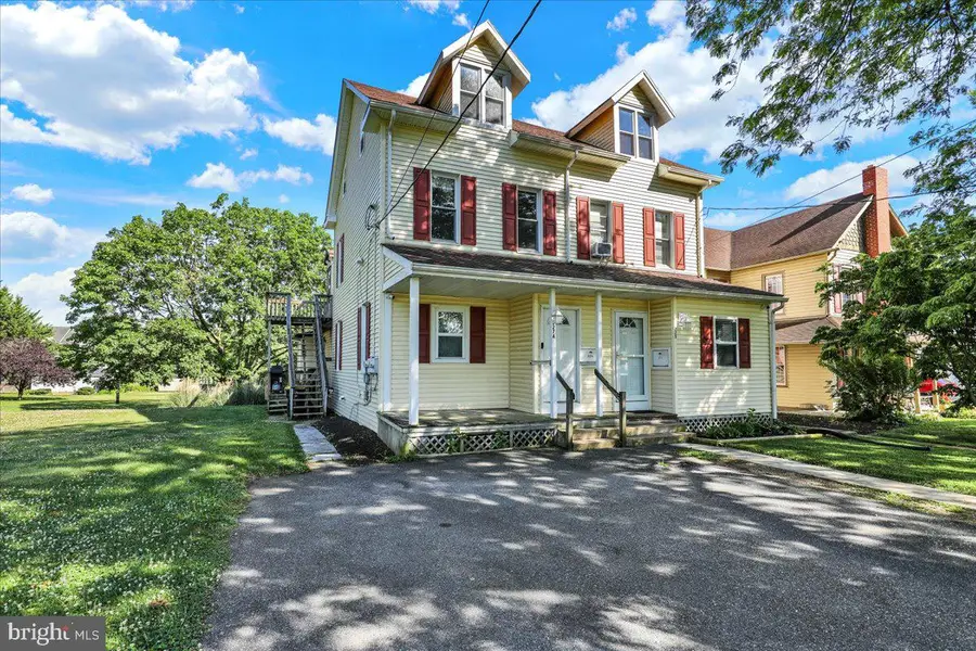 225 N Church St, Robesonia, PA 19551 - #3