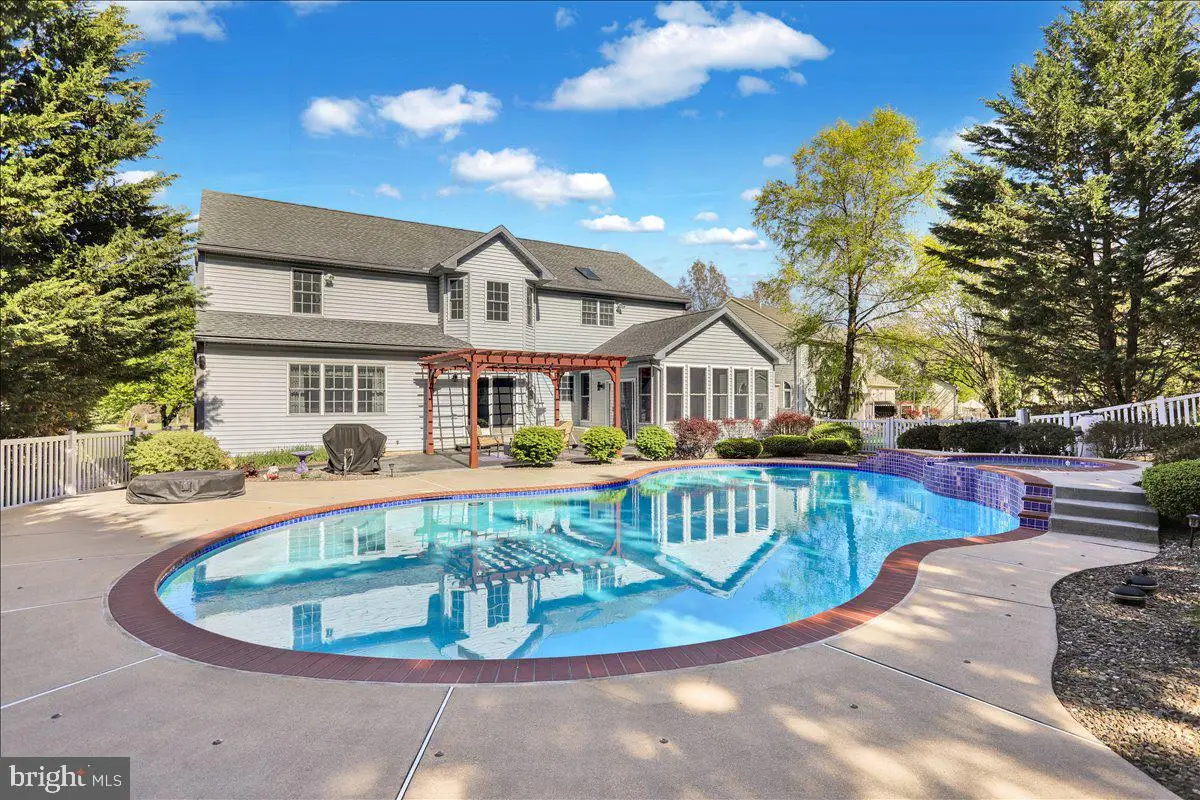 4189 Hill Terrace Dr, Sinking Spring, PA 19608 - #1