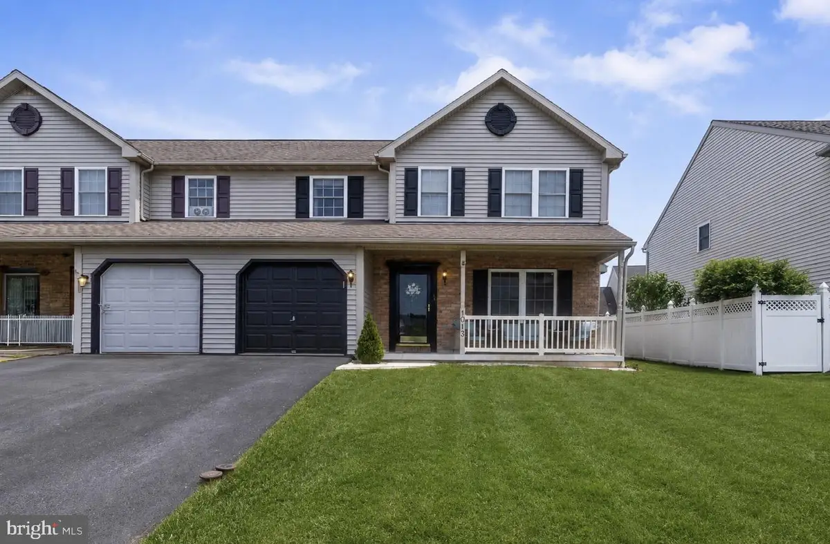 1013 Parkway Dr, Reading, PA 19605 - #1
