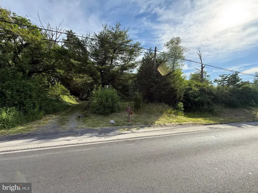 6621 W Perkiomen Ave, Birdsboro, PA 19508 - #3