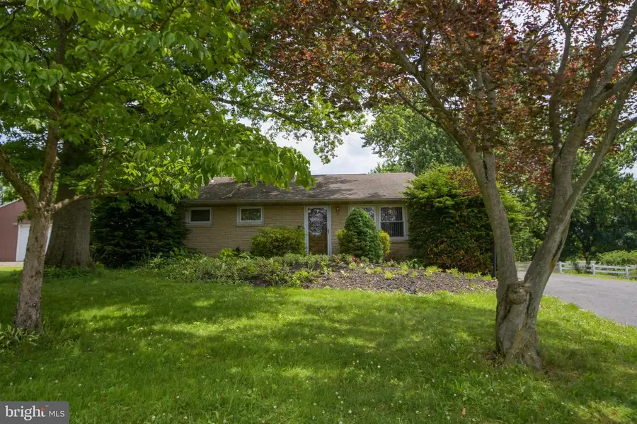 1417 Old Airport Rd, Douglassville, PA 19518 - #2
