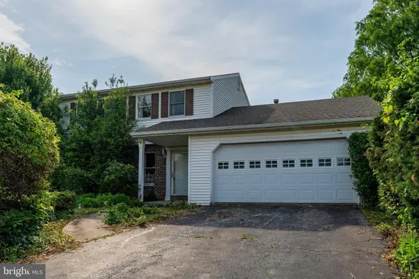 1524 Colony Dr, READING, PA 19610