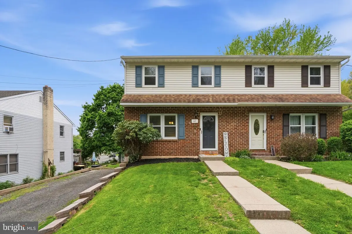 22 Cherry St, Bechtelsville, PA 19505 - #1