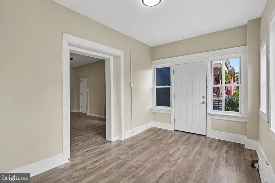 551 N 11th St, Reading, PA 19604 - #3