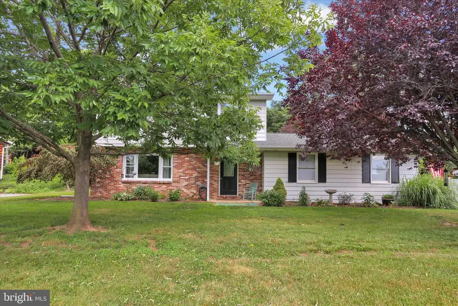 705 N Turner St, Hamburg, PA 19526 - #3