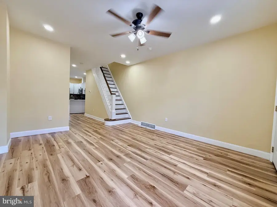 1136 Muhlenberg St, Reading, PA 19602 - #3