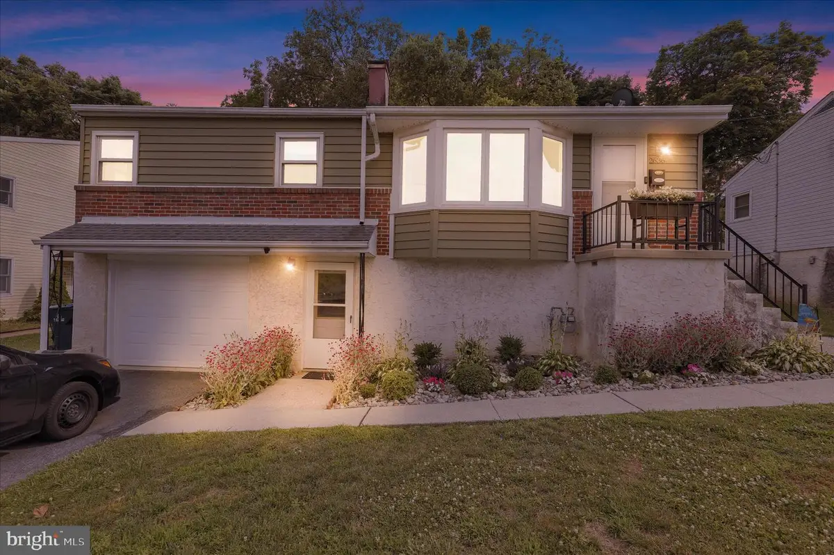 2636 Girard Ave, Reading, PA 19609 - #1