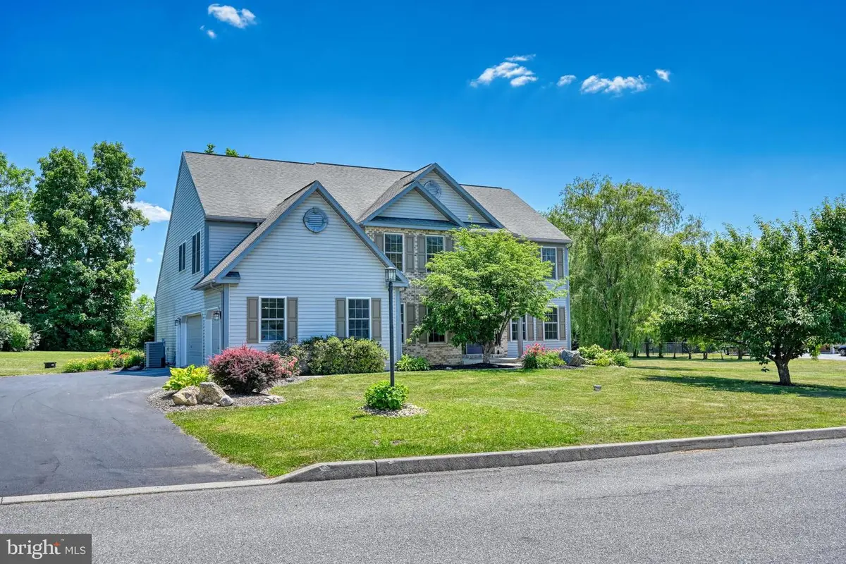 17 Jennifer Dr, Bernville, PA 19506 - #1