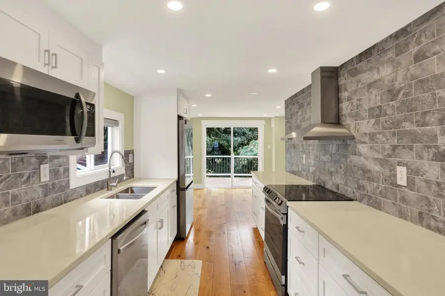 25 Alsace Ave, Temple, PA 19560 - #2