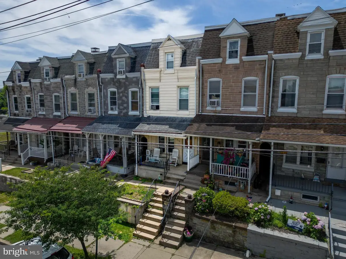 318 Franklin St, West Reading, PA 19611 - #1