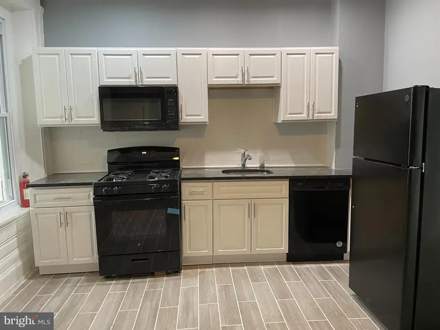 117 S 6th St, Reading, PA 19602 - #2