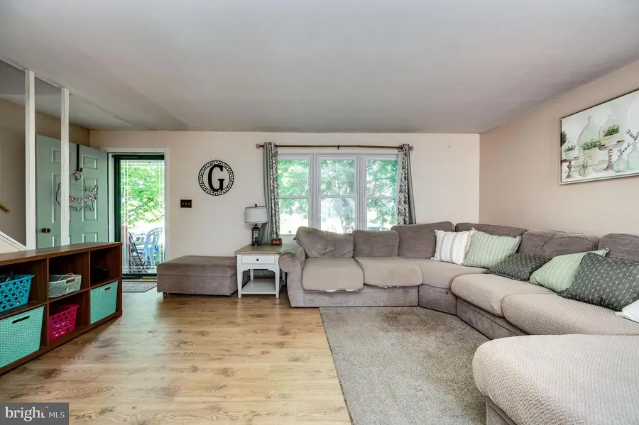 521 Linden St, Leesport, PA 19533 - #2