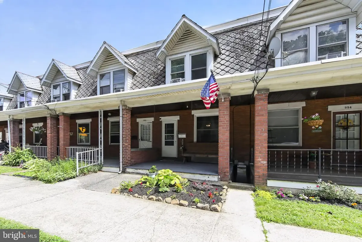 352 S Reading Ave, Boyertown, PA 19512 - #1