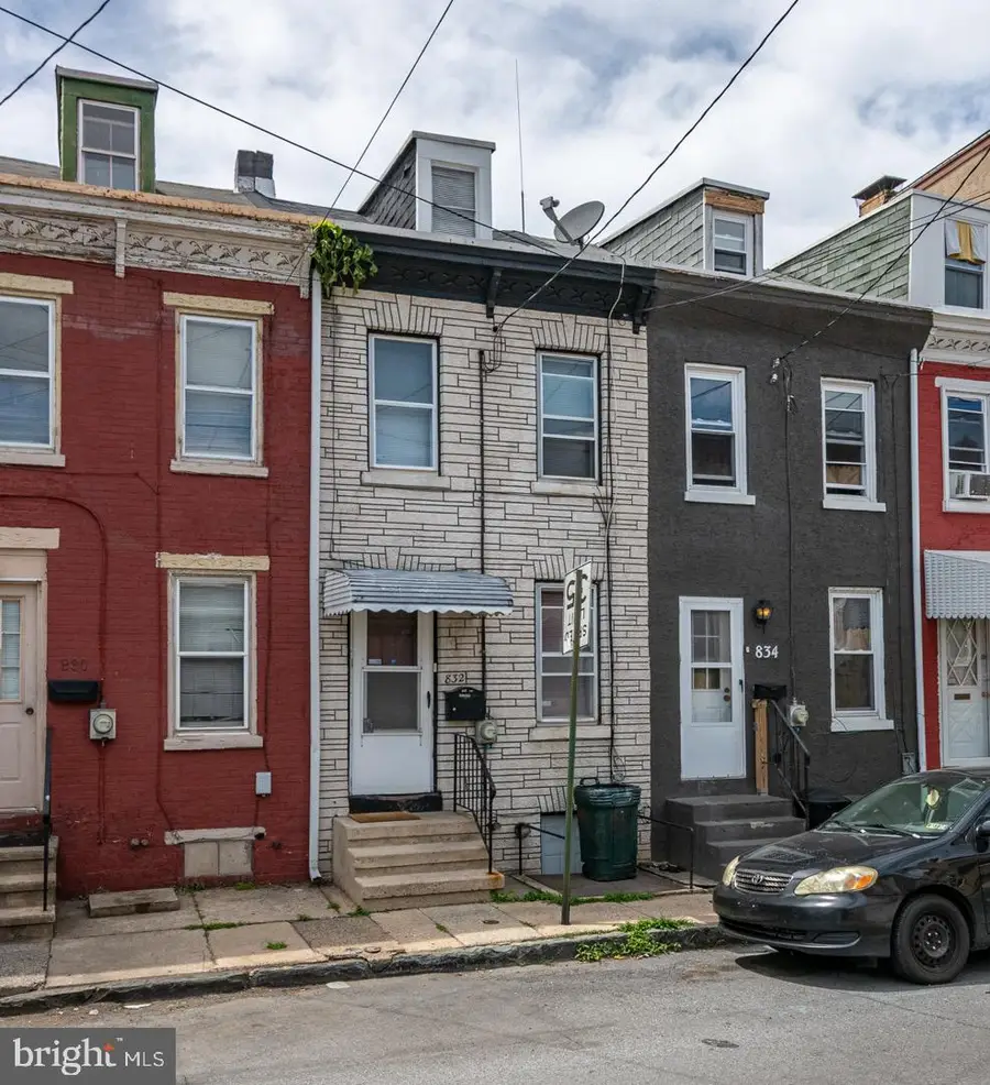 832 Nicolls St, Reading, PA 19604 - #2