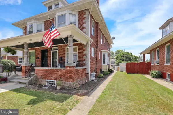 2122 Highland St, WEST LAWN, PA 19609