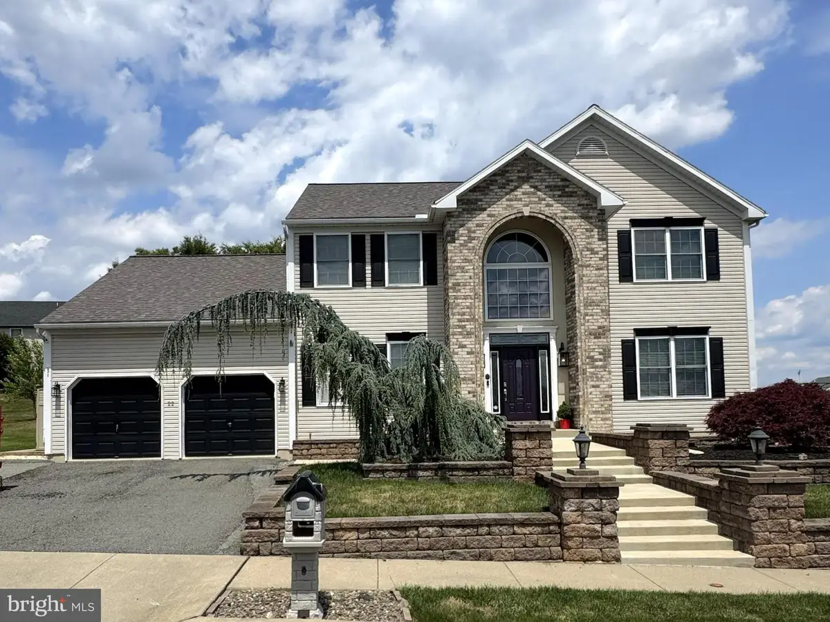 22 Shelly Dr, Reading, PA 19608 - #1