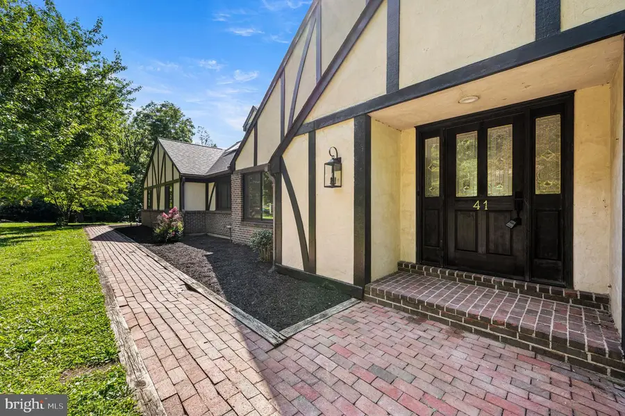 41 Devon Dr, Reading, PA 19606 - #3