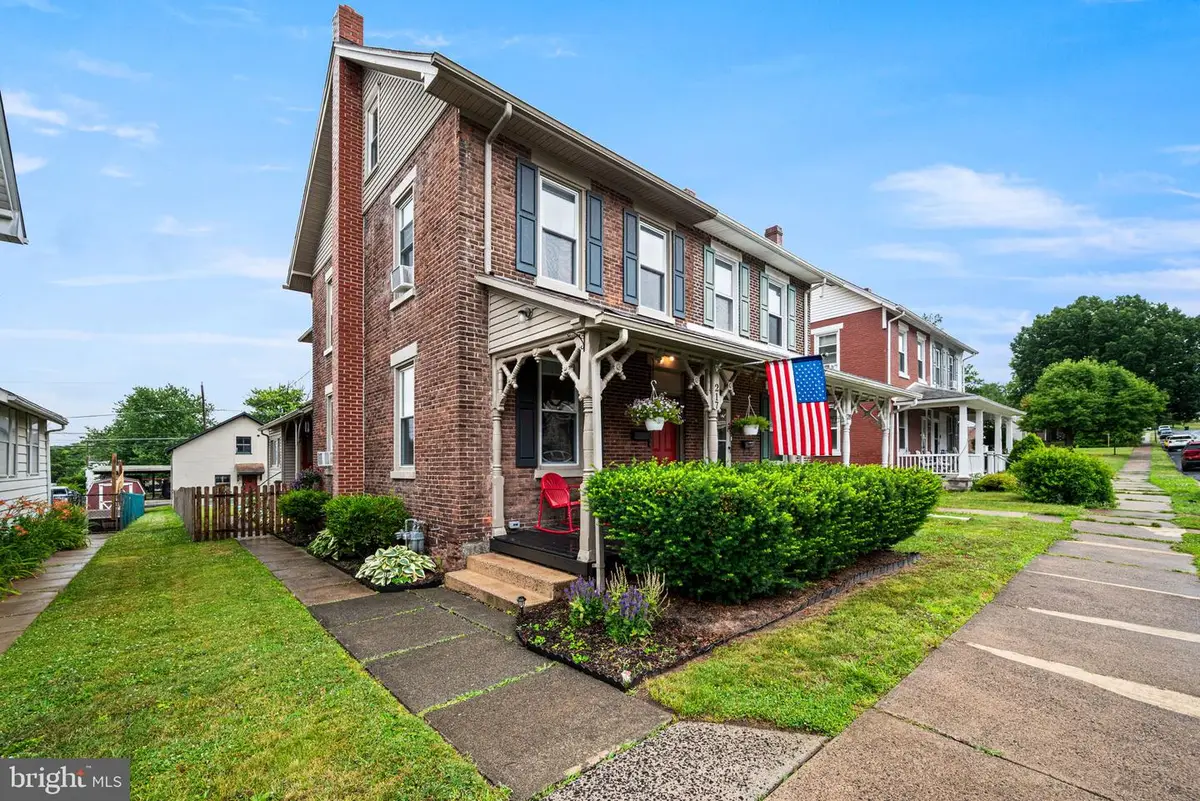 217 S Spruce St, Birdsboro, PA 19508 - #1