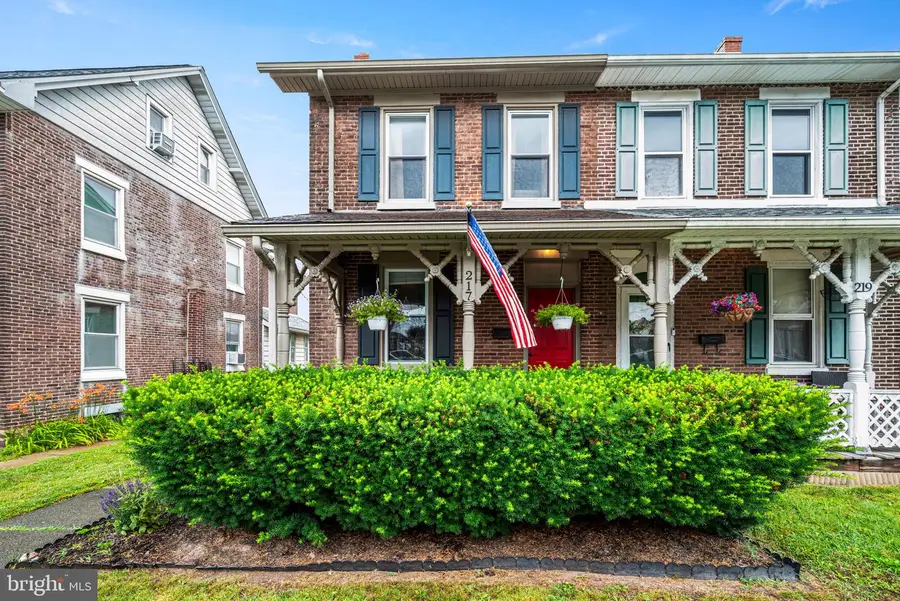 217 S Spruce St, Birdsboro, PA 19508 - #3