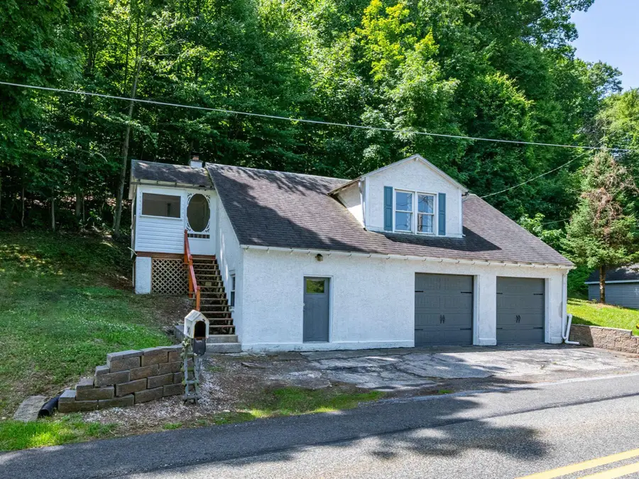 940 Unger Ln, Boyertown, PA 19512 - #2