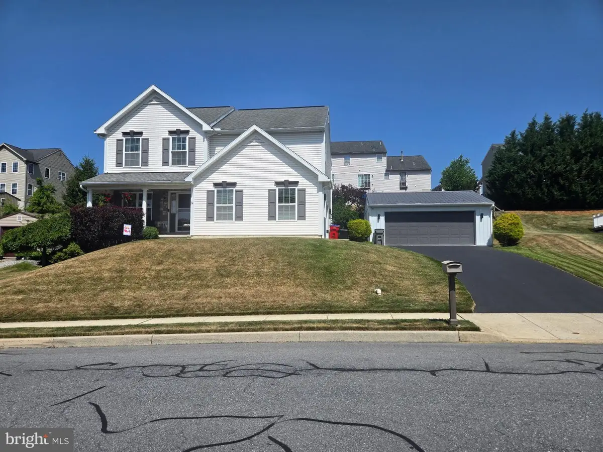 223 Longview Dr, Reading, PA 19608 - #1