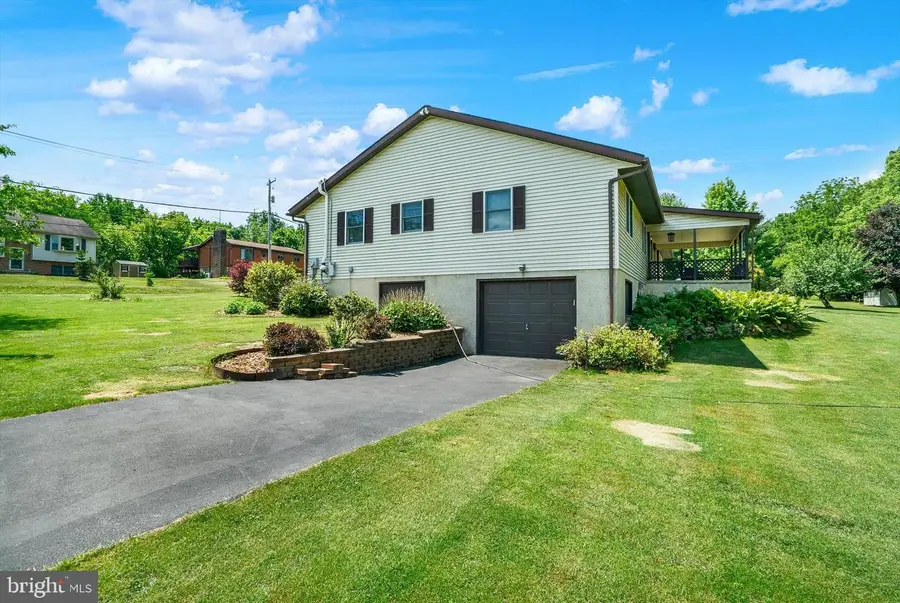 619 Calco Ave, Sinking Spring, PA 19608 - #3