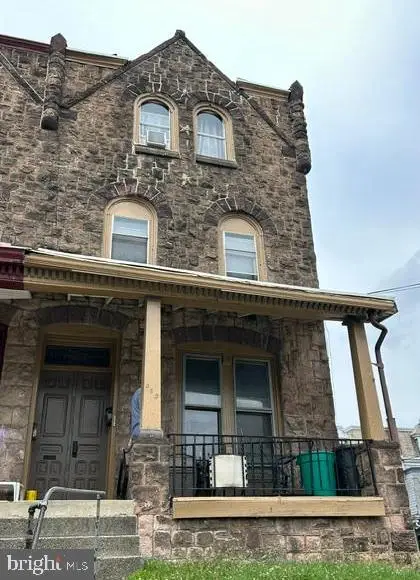 423 Spring St, Reading, PA 19601 - #1