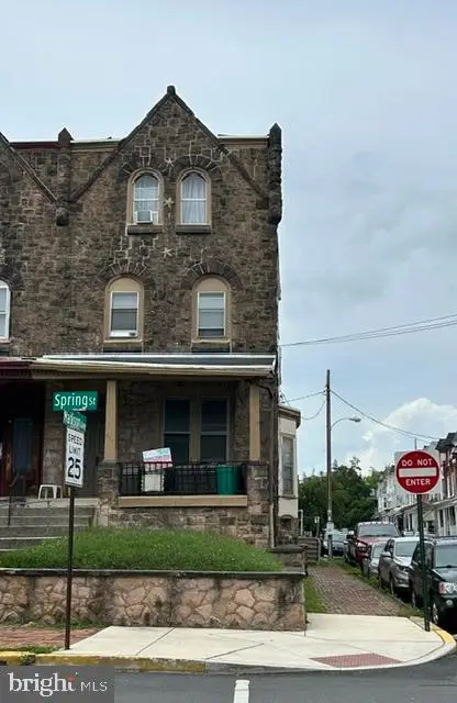 423 Spring St, Reading, PA 19601 - #2